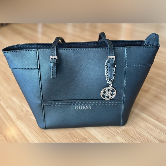 Black Guess Bag - Picture 1 of 4